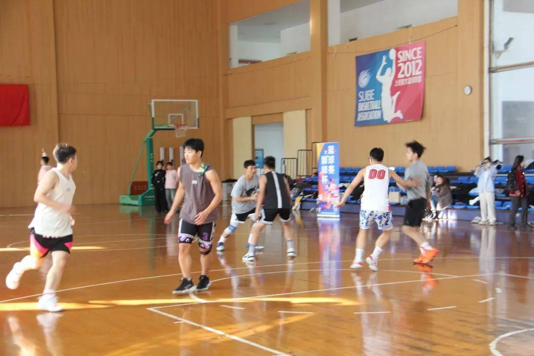 关于昆明队士气大振，观众呼声一致喝彩的信息