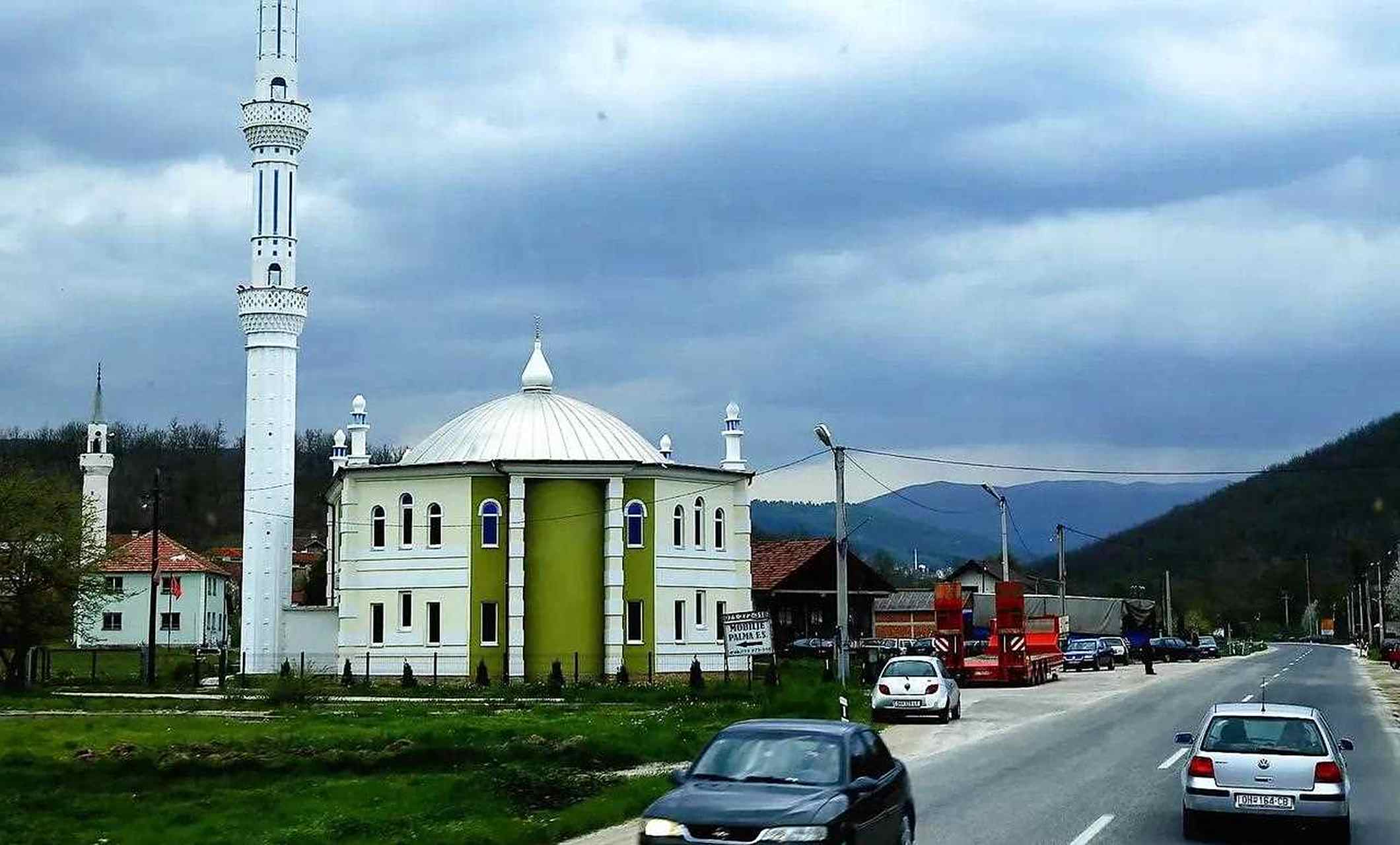 阿尔巴尼亚对决北马其顿,一触即发 阿尔巴尼亚对决北马其顿,一触即发