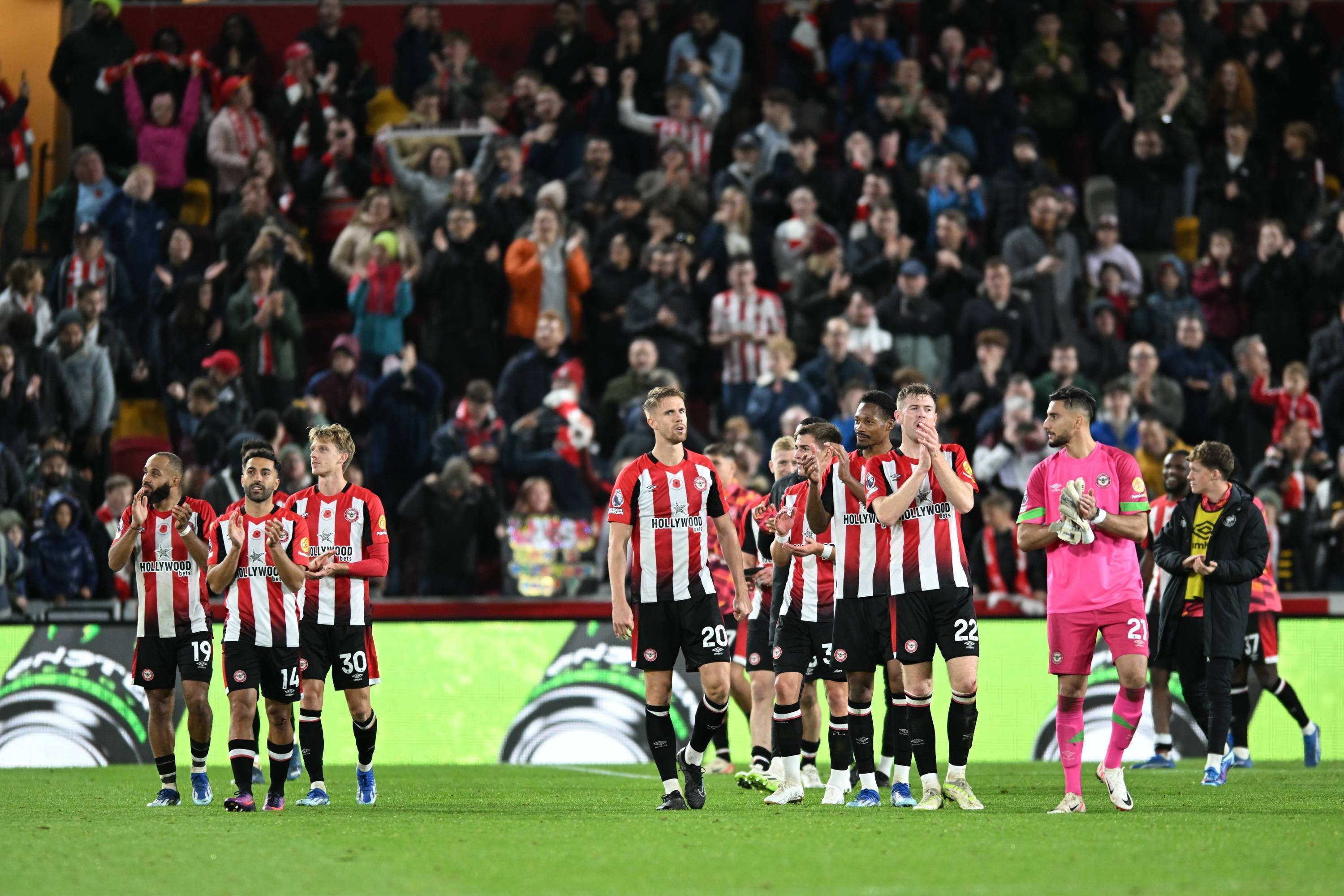 伯恩茅斯客场战平西汉姆联,难分高下的简单介绍 伯恩茅斯客场战平西汉姆联,难分高下的简单介绍