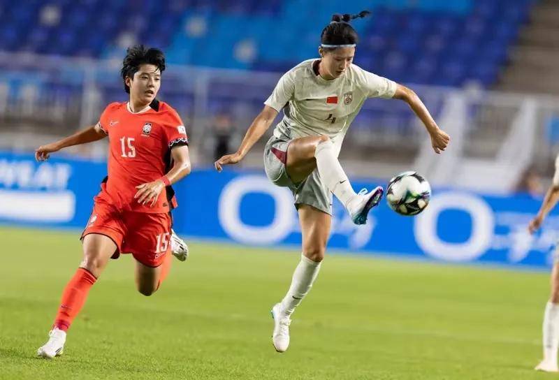 女足备战亚洲杯,教练组布置战术全员备战 女足备战亚洲杯,教练组布置战术全员备战