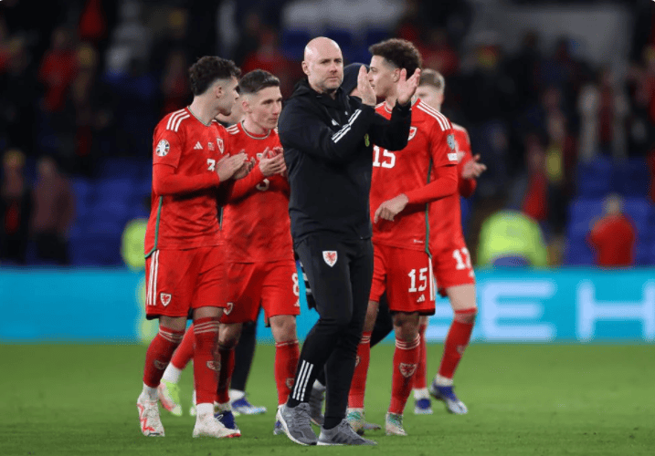 关于乌克兰队主场再胜,成功晋级欧预赛淘汰赛的信息 关于乌克兰队主场再胜,成功晋级欧预赛淘汰赛的信息