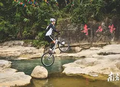 包含BRO血洗EG,CoreJJ打出惊人五杀激烈交锋八强赛,点燃全场激情的词条 包含BRO血洗EG,CoreJJ打出惊人五杀激烈交锋八强赛,点燃全场激情的词条