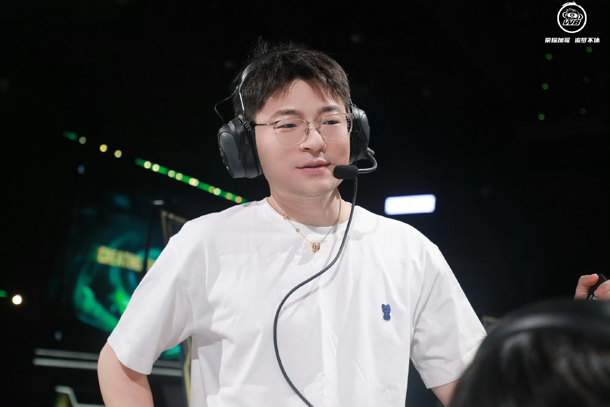 关于WBG碾压FPX，Xiaohu操刀奇招英雄翻盘强强对话成都决赛之夜，成为赛场最大亮点的信息