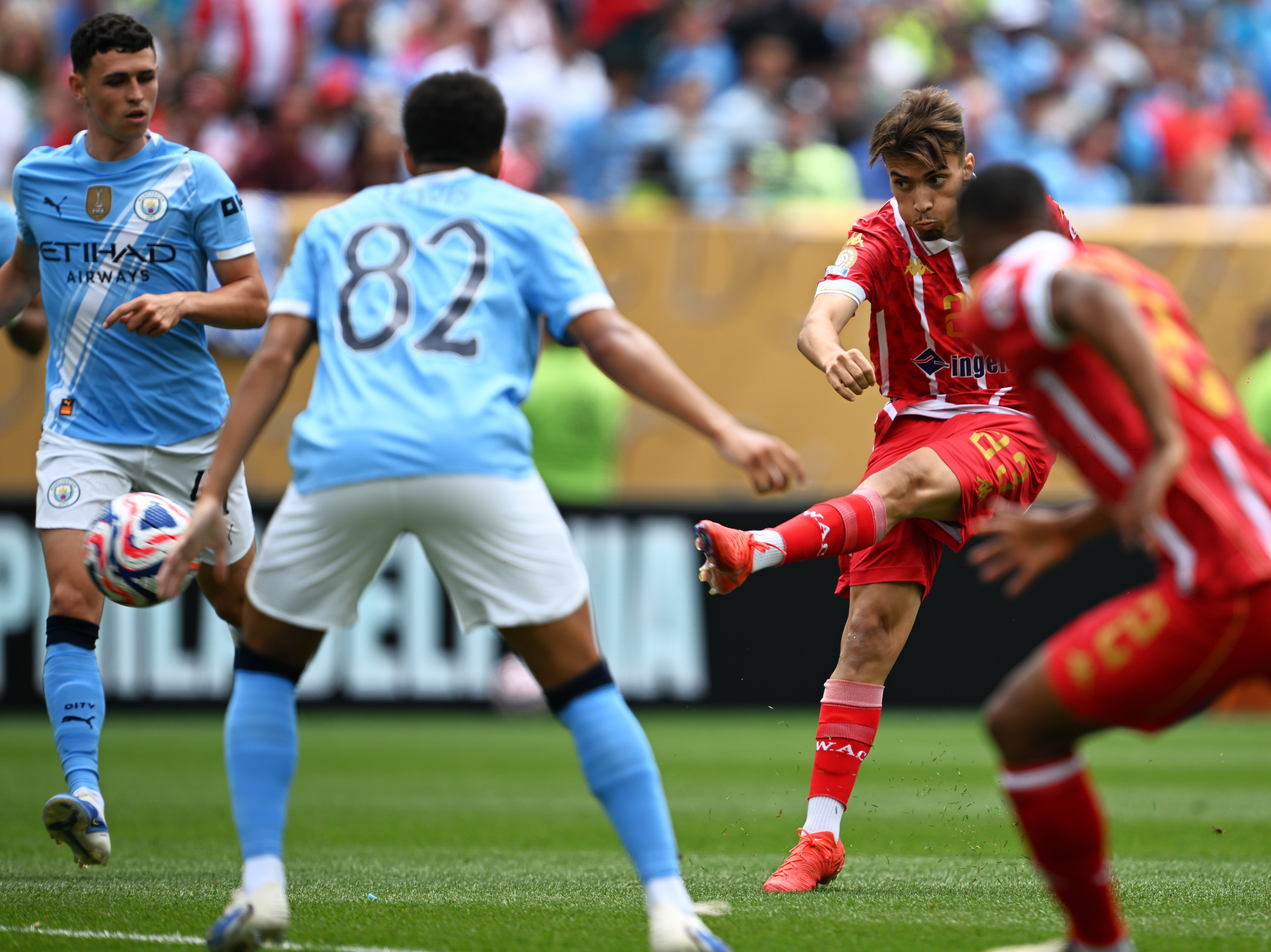 开云体育app-顶级足球俱乐部在最近的比赛中大获全胜