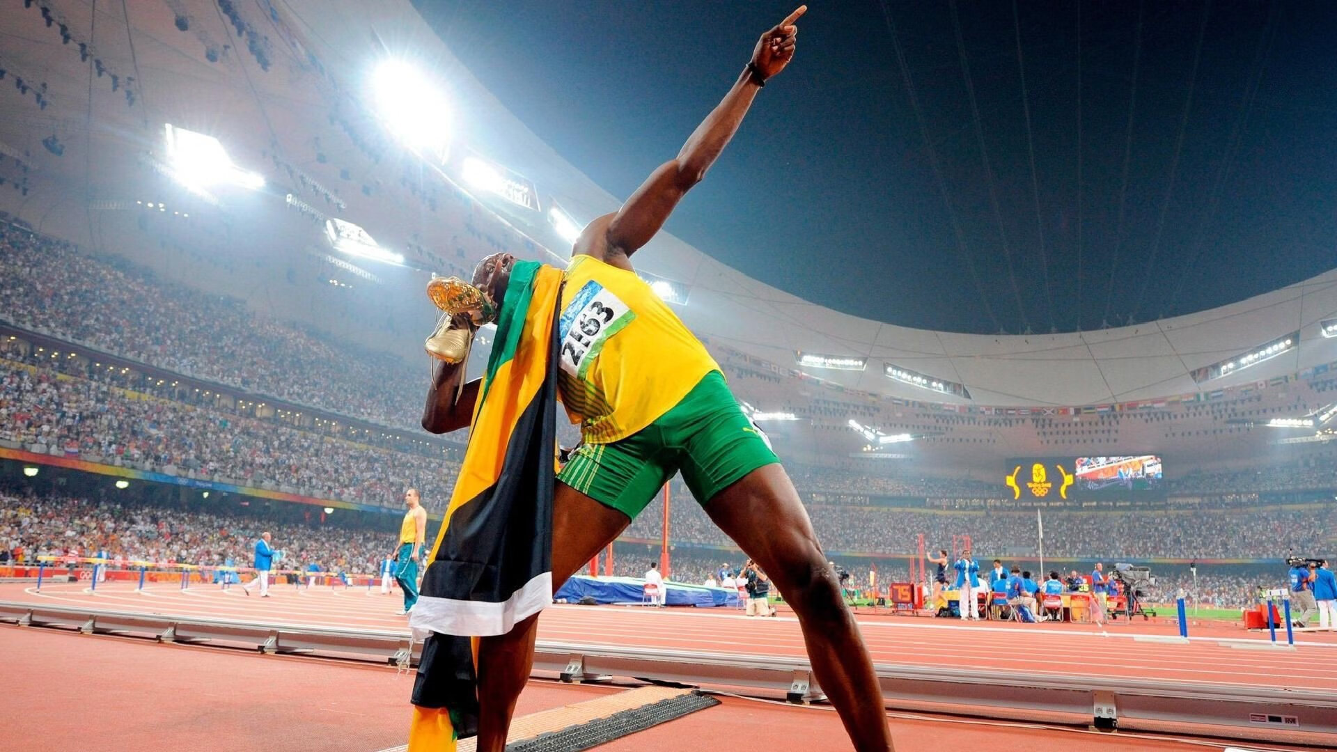 玄学之力再现！阿尔瓦雷斯替补登场，彻底杀死了这场本应史诗的对决悬念